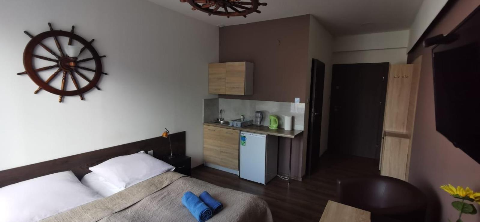 Dolphin House Bed & Breakfast เวบา ภายนอก รูปภาพ