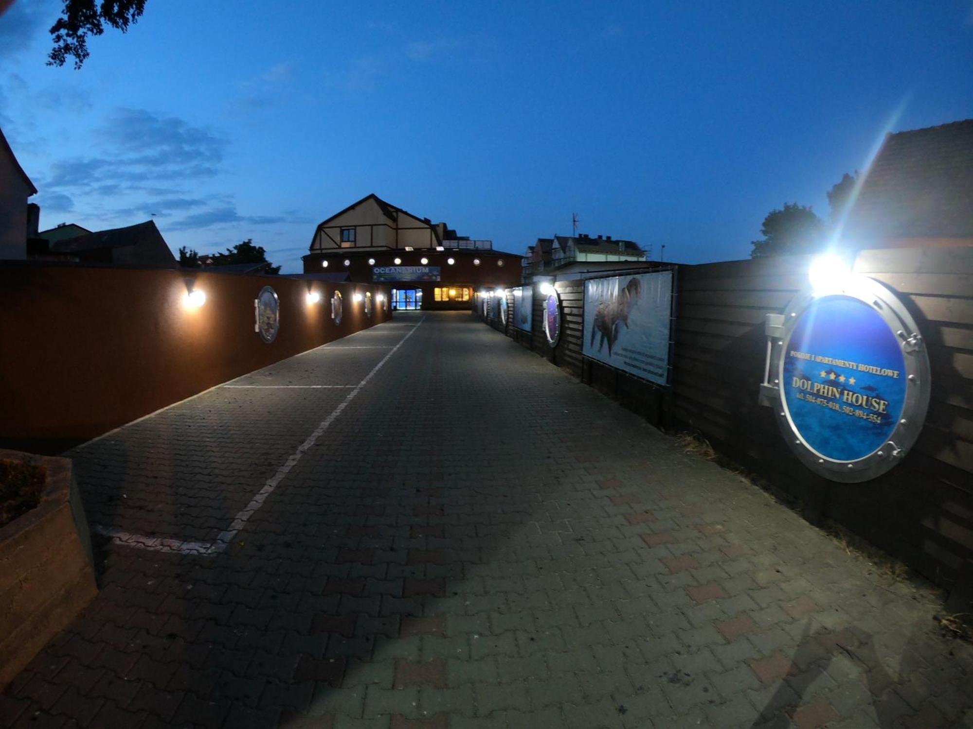 Dolphin House Bed & Breakfast เวบา ภายนอก รูปภาพ